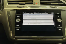 musta Volkswagen Tiguan 2023 kuva 20.