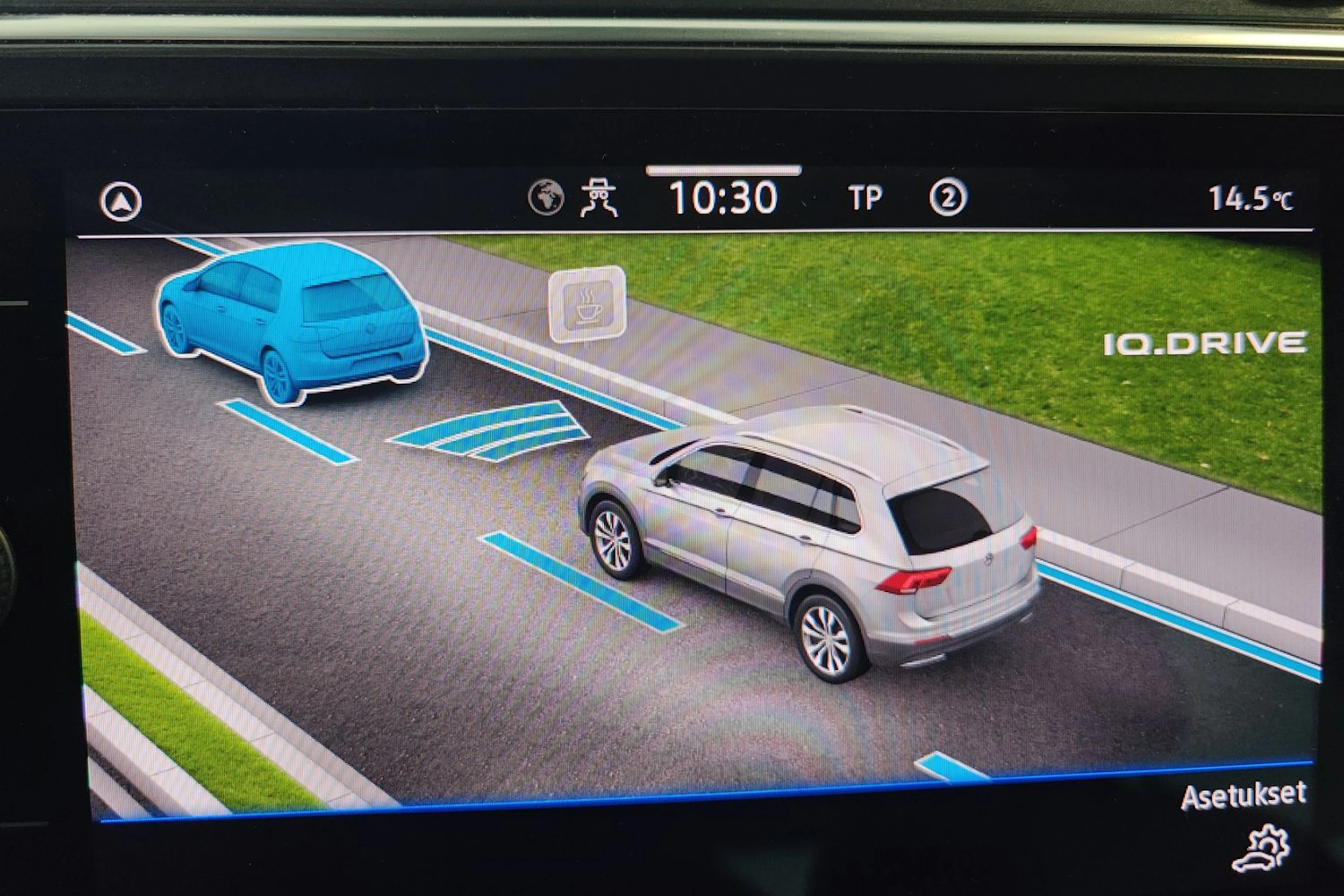 valkoinen Volkswagen Tiguan 2023 kuva 17.