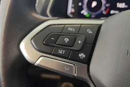 valkoinen Volkswagen Tiguan 2023 kuva 24.