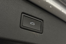 Harmaa Volkswagen Tiguan 2023 kuva 15.