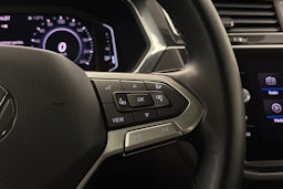 Harmaa Volkswagen Tiguan 2023 kuva 20.