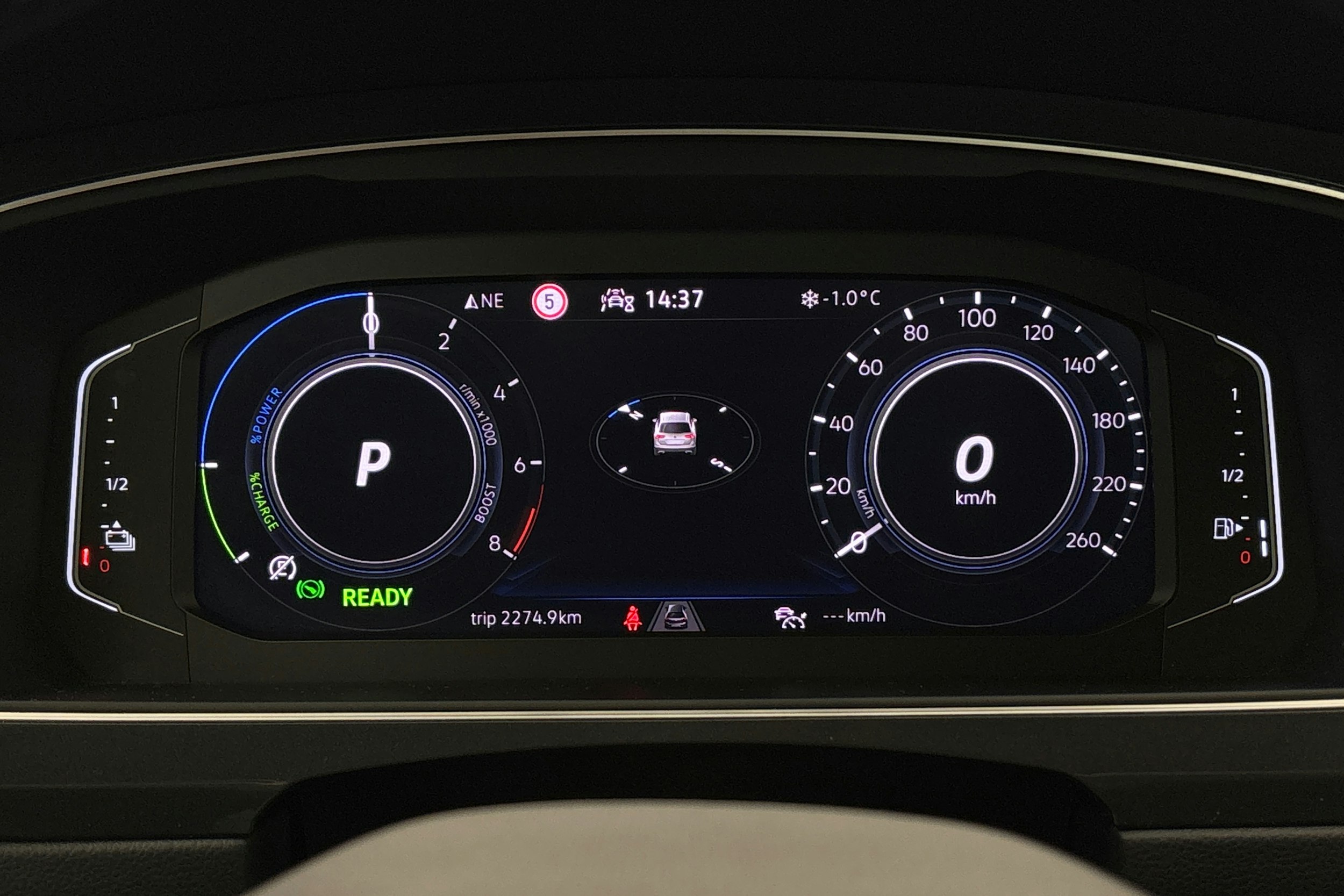 Harmaa Volkswagen Tiguan 2023 kuva 21.