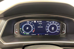 harmaa Volkswagen Tiguan 2023 kuva 20.