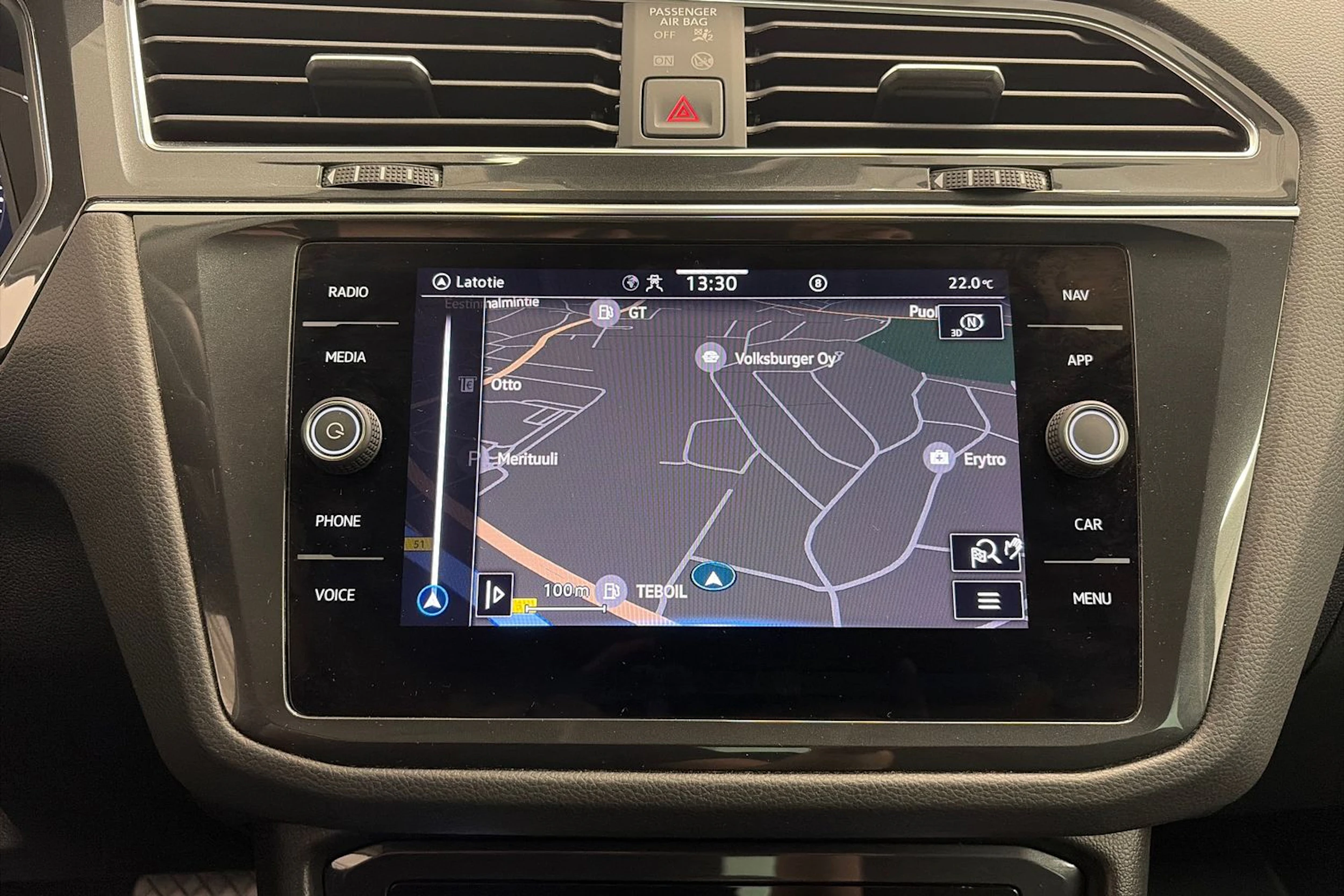 harmaa Volkswagen Tiguan 2023 kuva 23.