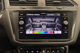 harmaa Volkswagen Tiguan 2023 kuva 26.