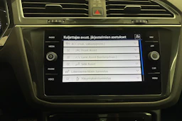 harmaa Volkswagen Tiguan 2023 kuva 27.