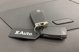harmaa Volkswagen Tiguan 2023 kuva 31.