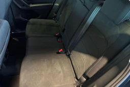 Sininen Volkswagen Tiguan 2023 kuva 8.