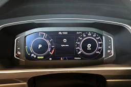 Sininen Volkswagen Tiguan 2023 kuva 12.