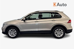harmaa Volkswagen Tiguan 2023 kuva 6.
