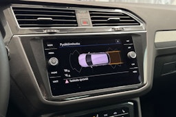 harmaa Volkswagen Tiguan 2023 kuva 24.