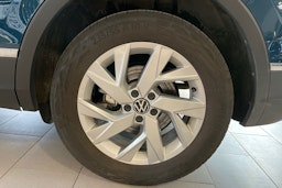 sininen Volkswagen Tiguan 2023 kuva 31.