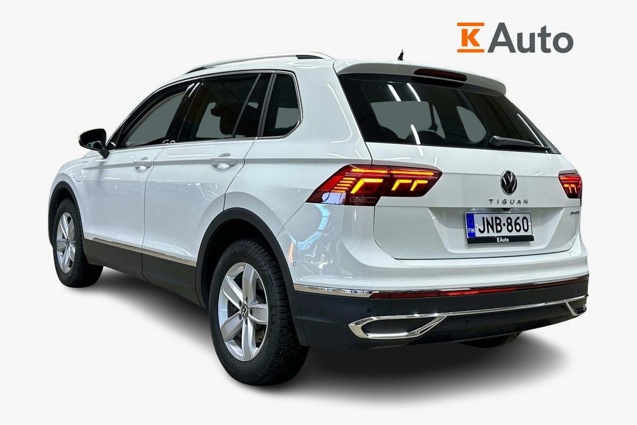 valkoinen Volkswagen Tiguan 2023 kuva 2.