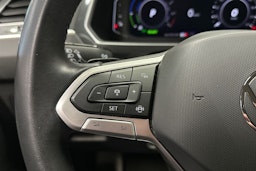 valkoinen Volkswagen Tiguan 2023 kuva 24.