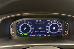 harmaa Volkswagen Tiguan 2023 kuva 20.