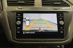 harmaa Volkswagen Tiguan 2023 kuva 23.