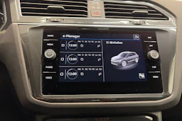 harmaa Volkswagen Tiguan 2023 kuva 26.