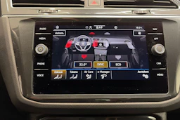 harmaa Volkswagen Tiguan 2023 kuva 27.