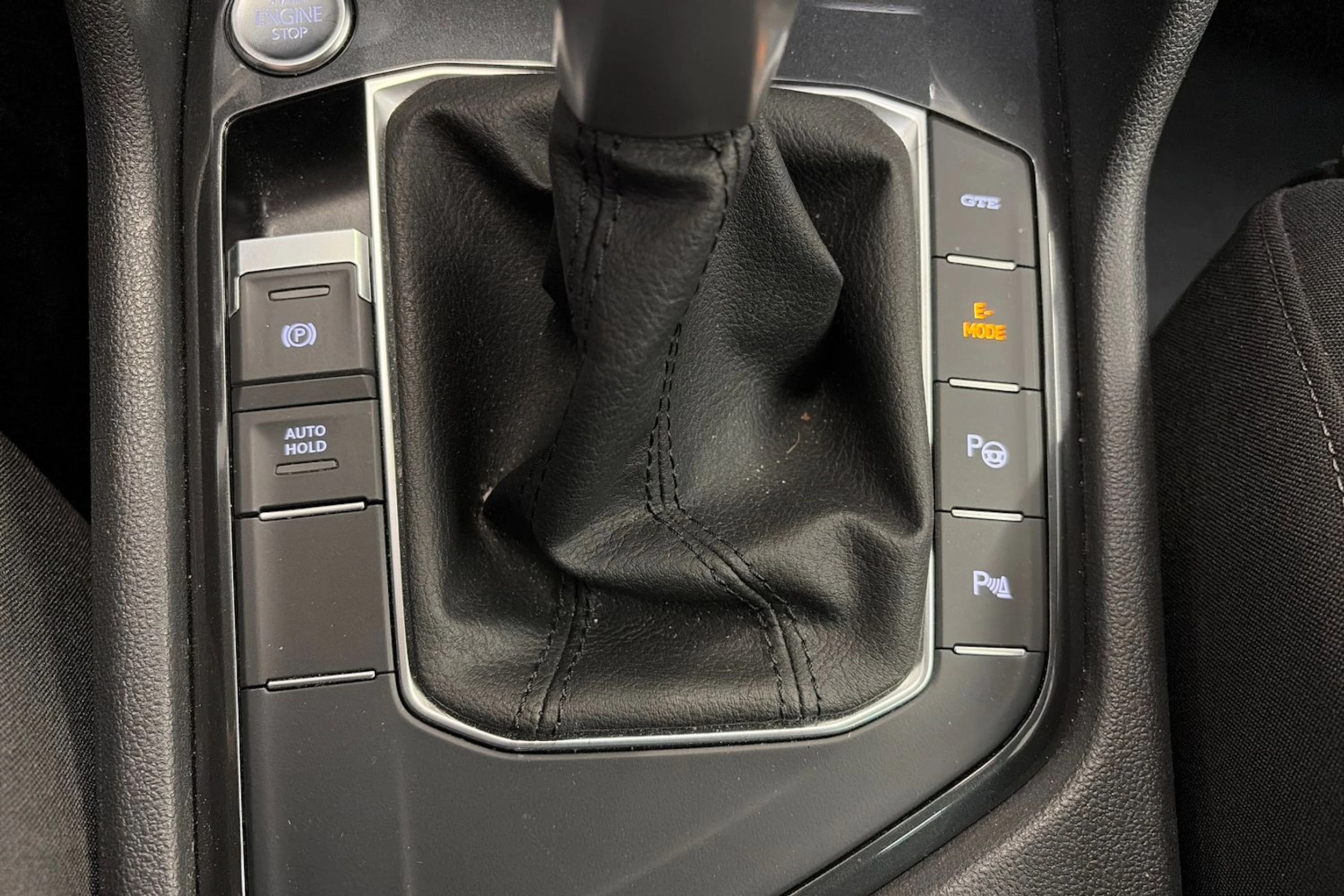 harmaa Volkswagen Tiguan 2023 kuva 30.