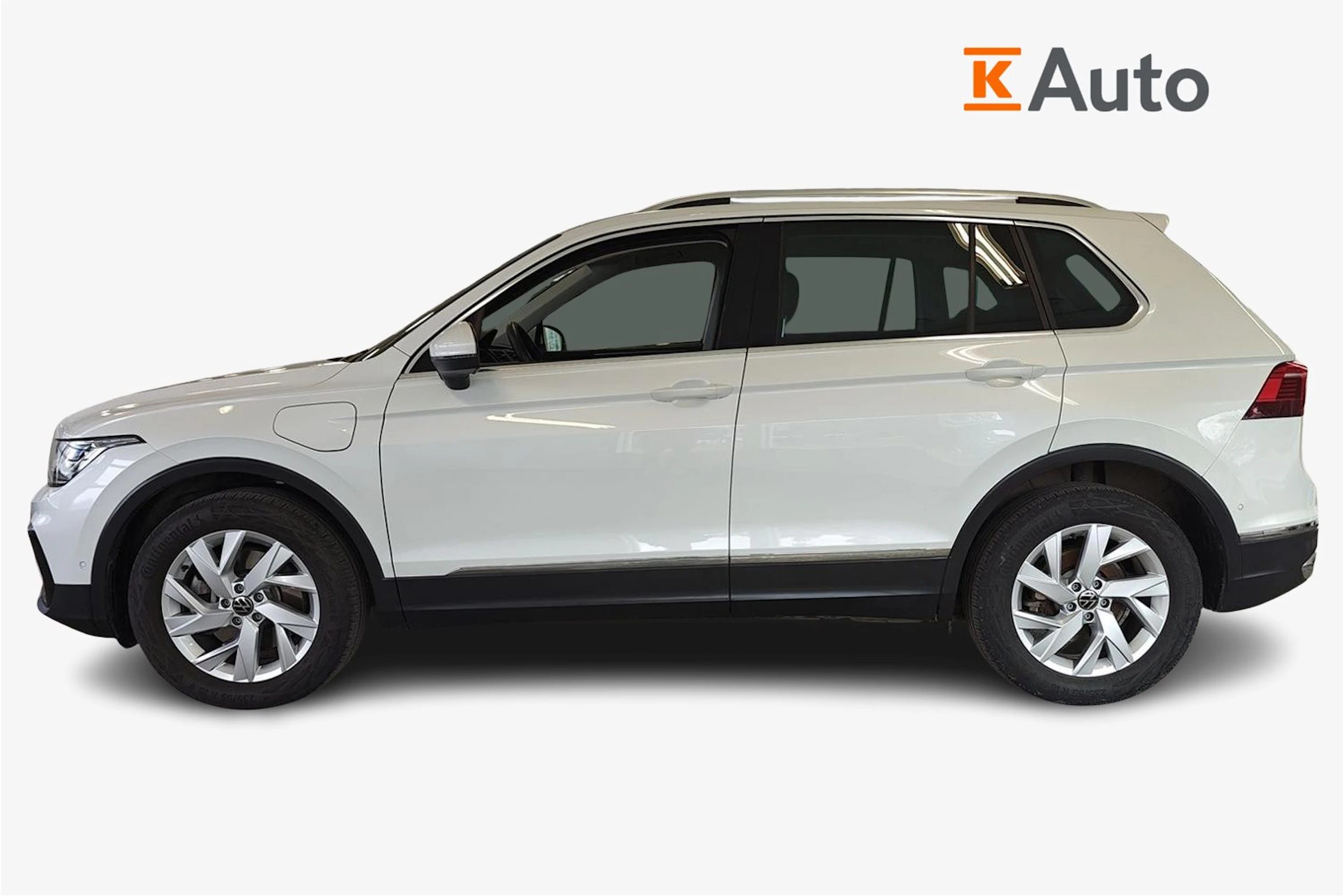 valkoinen Volkswagen Tiguan 2023 kuva 7.