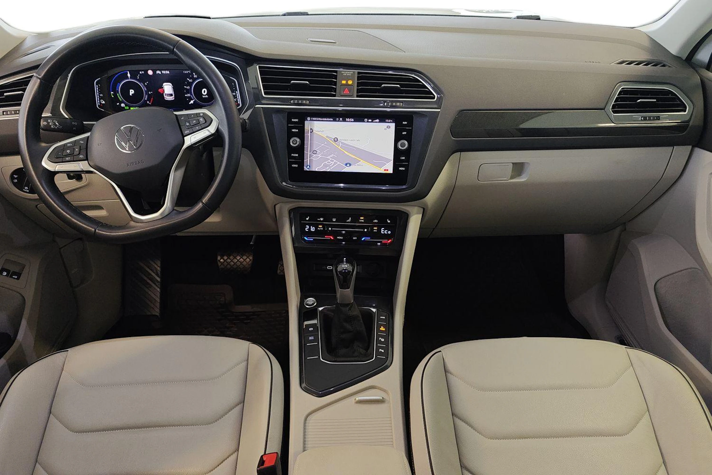 valkoinen Volkswagen Tiguan 2023 kuva 9.