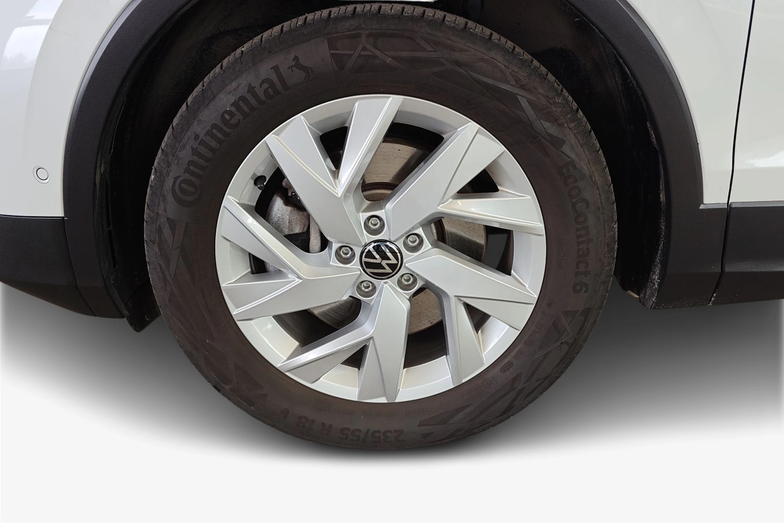 valkoinen Volkswagen Tiguan 2023 kuva 12.