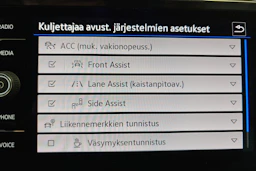 valkoinen Volkswagen Tiguan 2023 kuva 20.