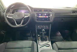 Valkoinen Volkswagen Tiguan 2023 kuva 9.