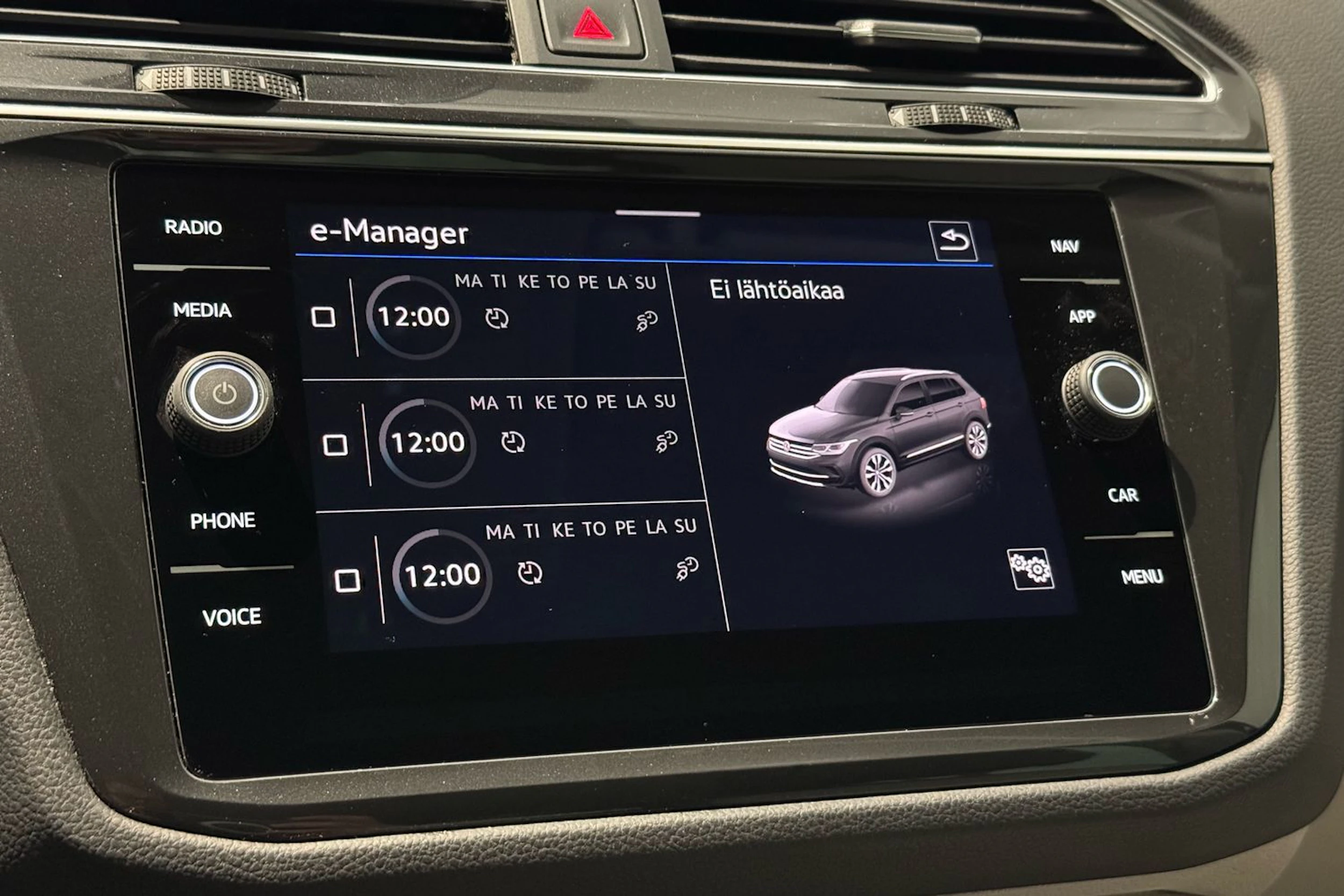 harmaa Volkswagen Tiguan 2023 kuva 31.