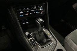 valkoinen Volkswagen Tiguan 2023 kuva 21.