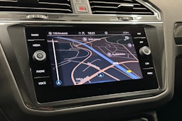 valkoinen Volkswagen Tiguan 2023 kuva 23.