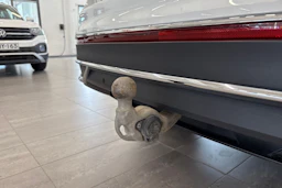 valkoinen Volkswagen Tiguan 2023 kuva 13.