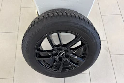 valkoinen Volkswagen Tiguan 2023 kuva 14.