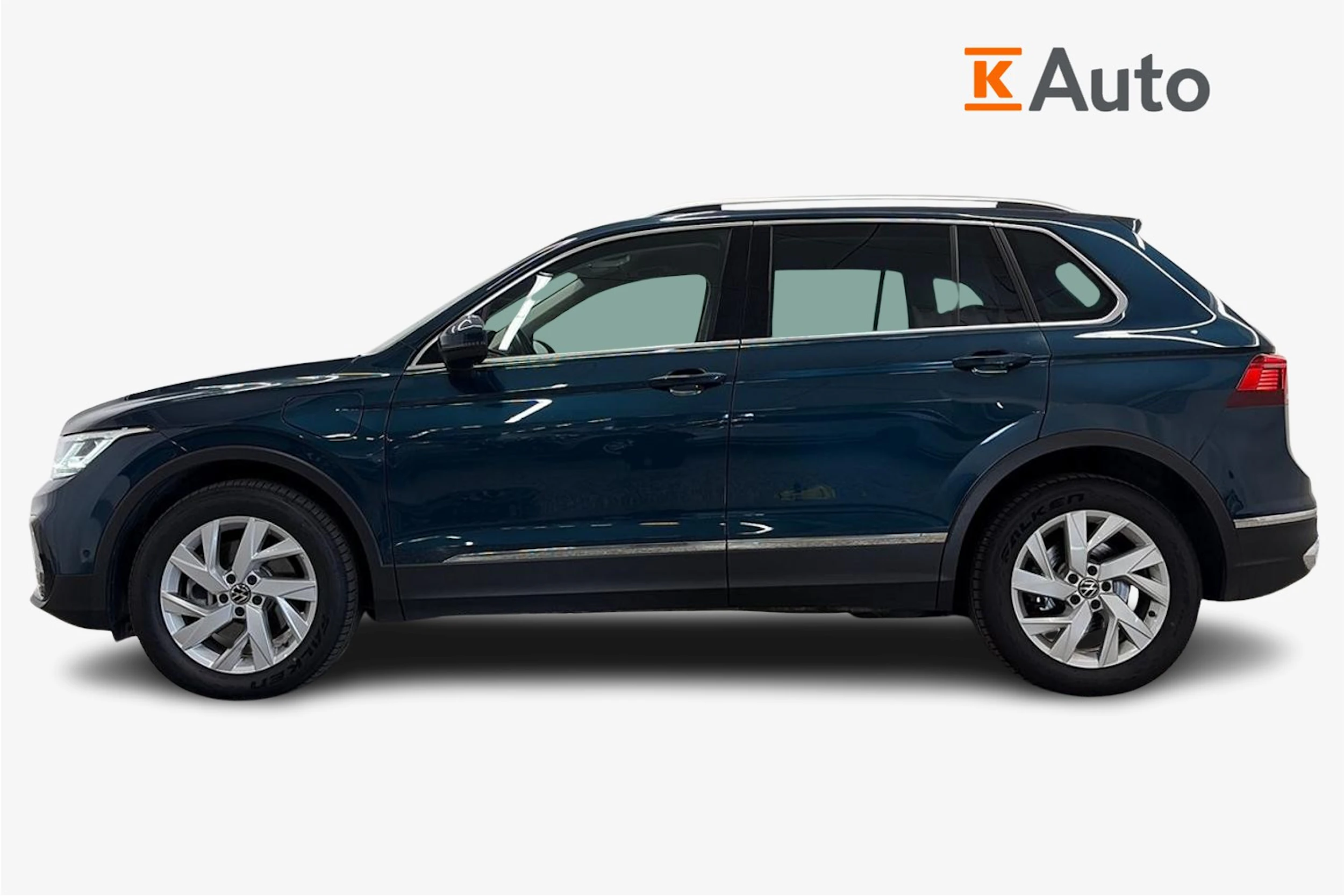 Sininen Volkswagen Tiguan 2023 kuva 5.