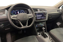 Sininen Volkswagen Tiguan 2023 kuva 6.