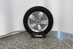 Sininen Volkswagen Tiguan 2023 kuva 11.