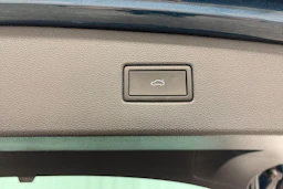 Sininen Volkswagen Tiguan 2023 kuva 13.