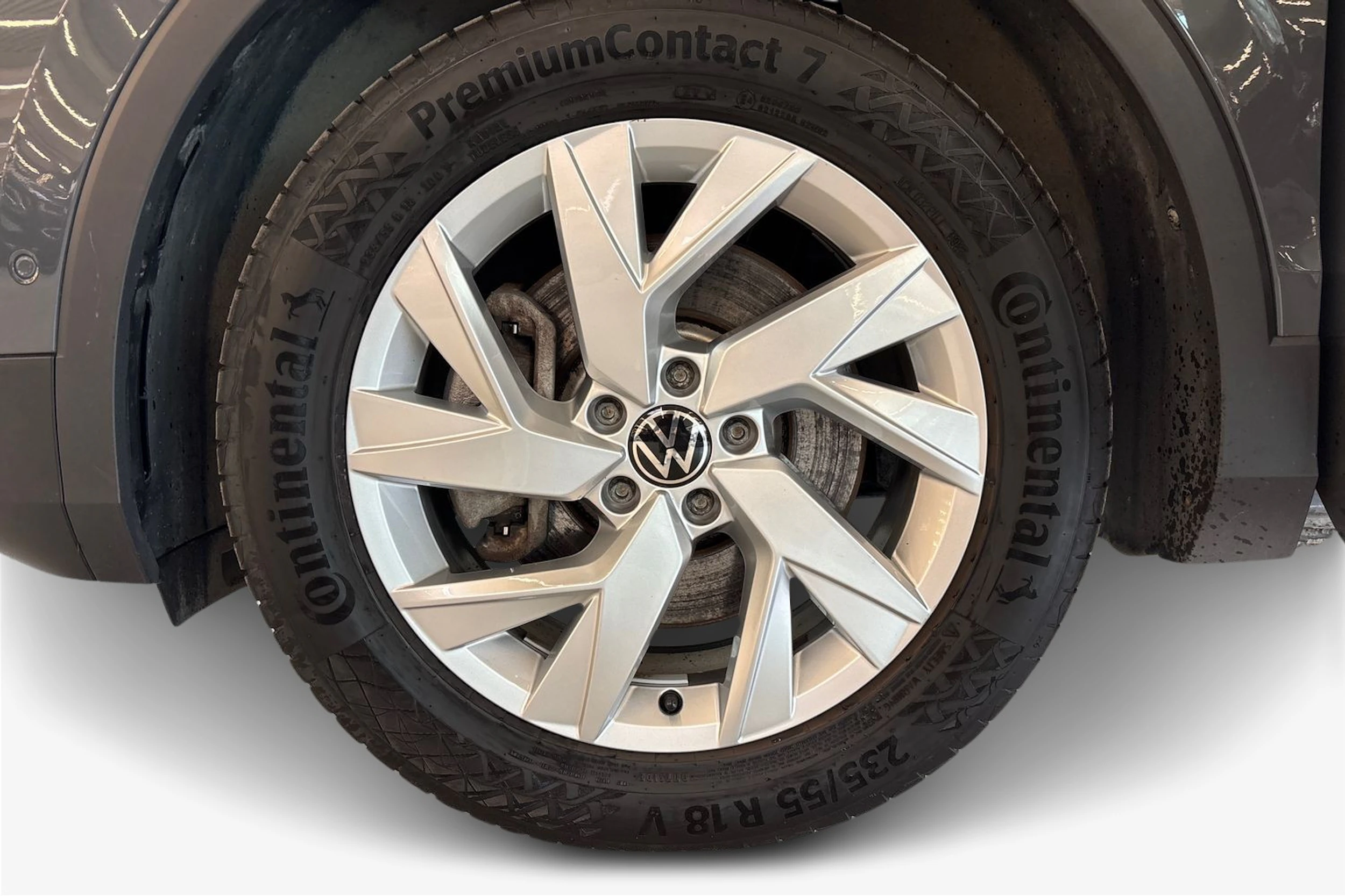 Harmaa Volkswagen Tiguan 2023 kuva 9.