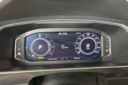 Harmaa Volkswagen Tiguan 2023 kuva 13.