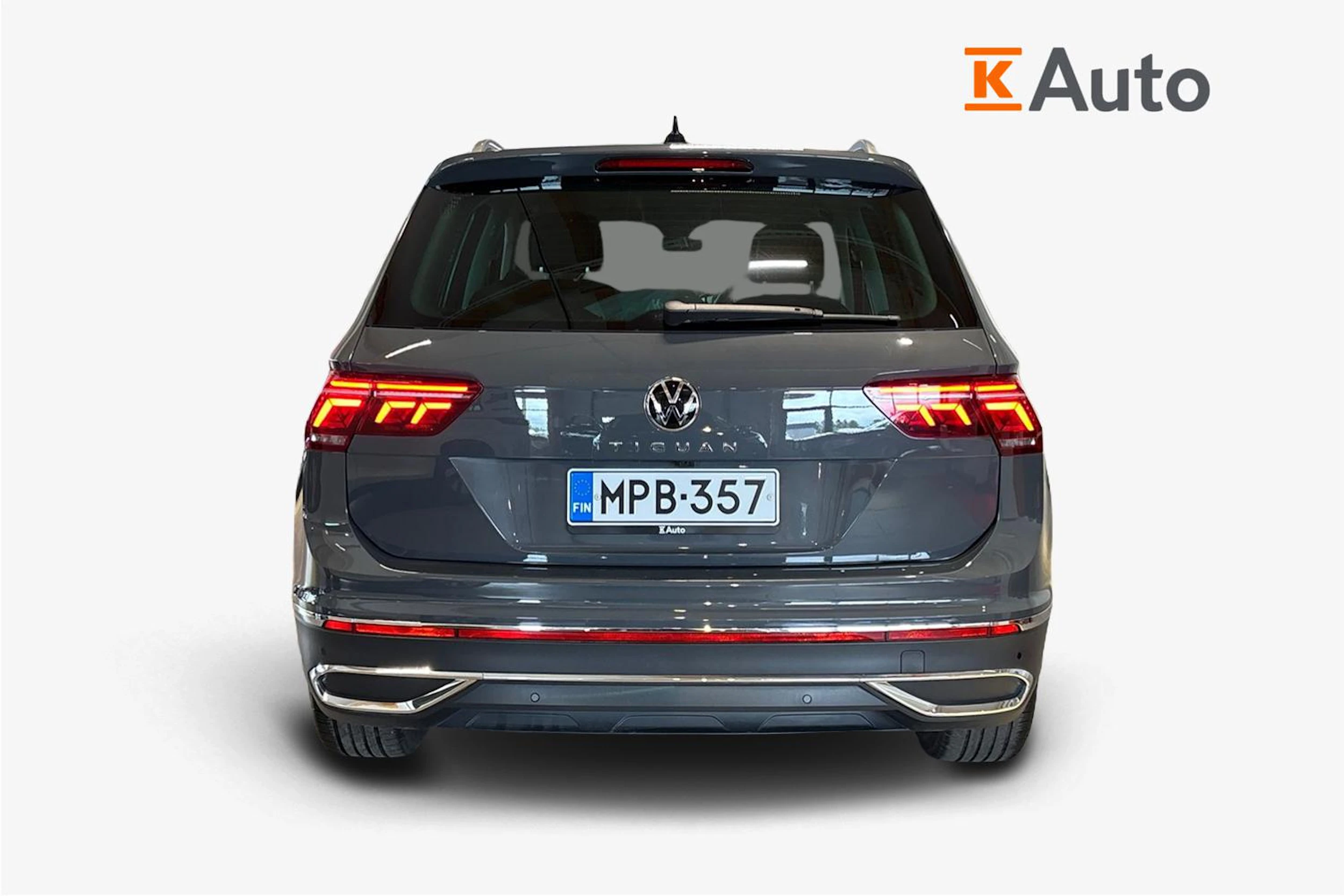Harmaa Volkswagen Tiguan 2023 kuva 4.