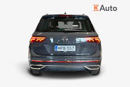Harmaa Volkswagen Tiguan 2023 kuva 4.