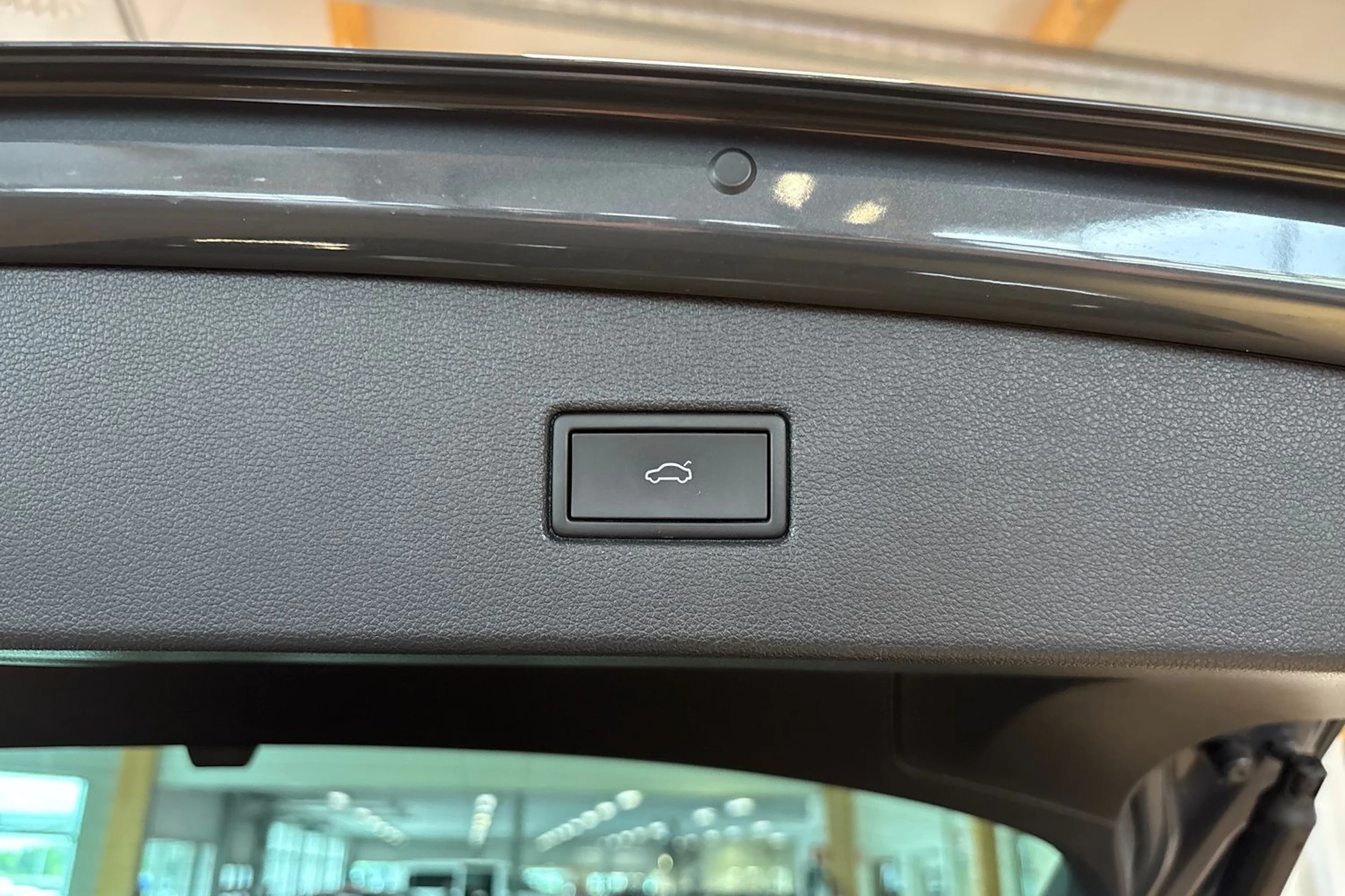 Harmaa Volkswagen Tiguan 2023 kuva 16.