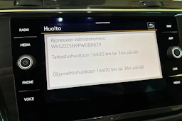 Harmaa Volkswagen Tiguan 2023 kuva 22.