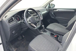 valkoinen Volkswagen Tiguan 2023 kuva 3.
