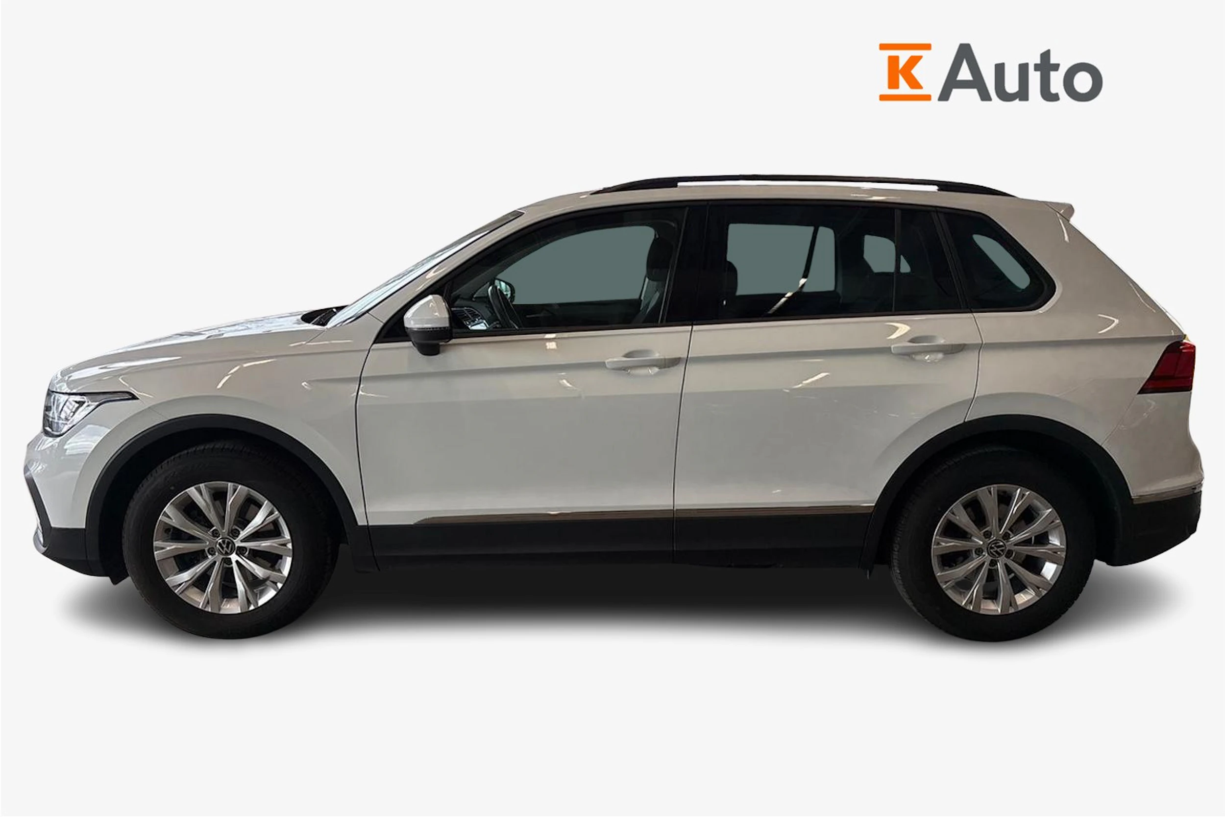 valkoinen Volkswagen Tiguan 2023 kuva 5.