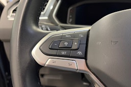 musta Volkswagen Tiguan 2023 kuva 15.