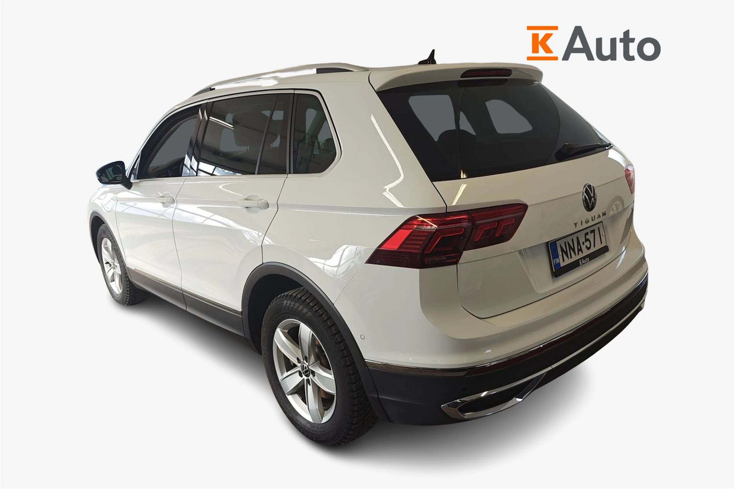 valkoinen Volkswagen Tiguan 2023 kuva 2.