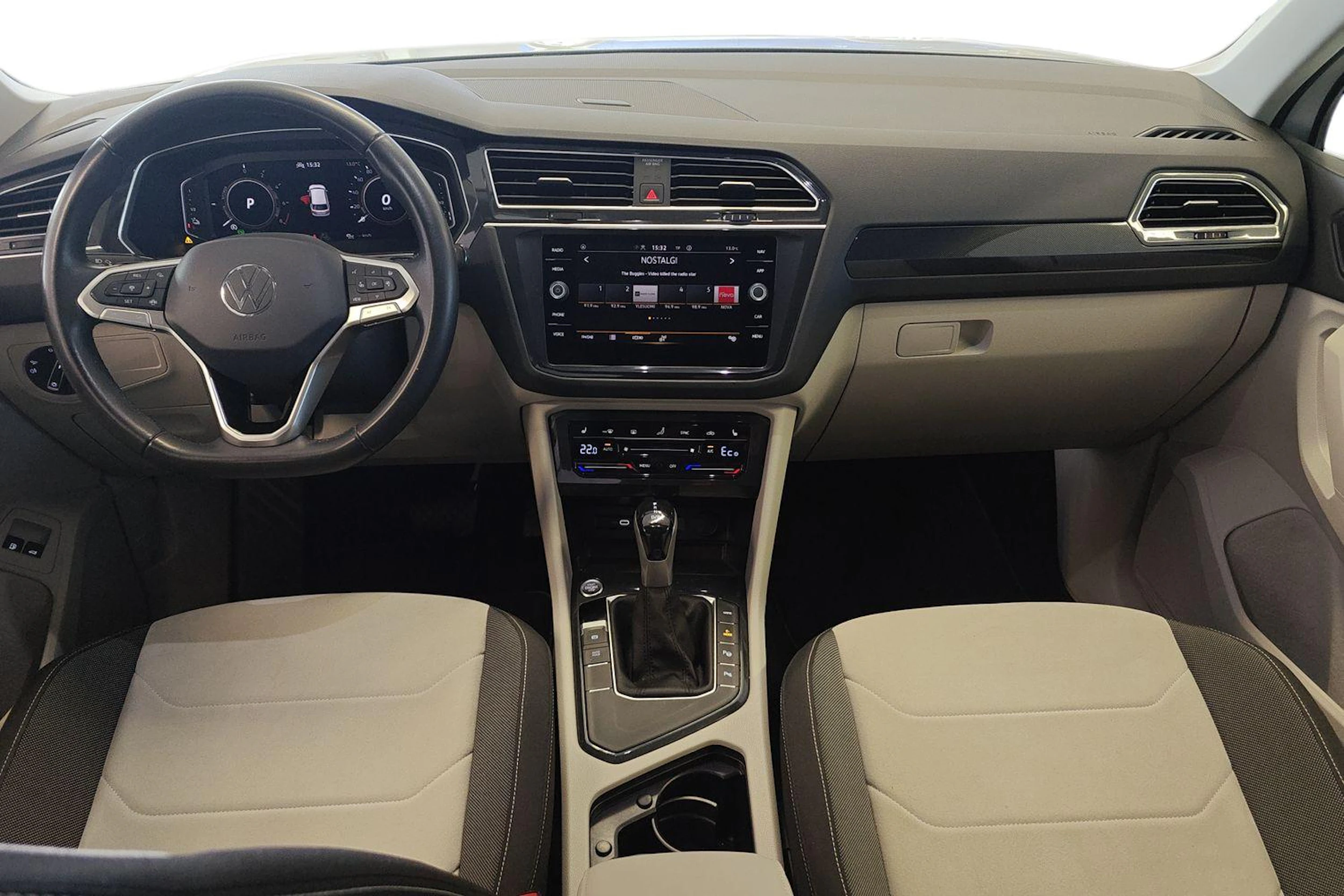 valkoinen Volkswagen Tiguan 2023 kuva 7.