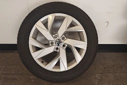 valkoinen Volkswagen Tiguan 2023 kuva 10.