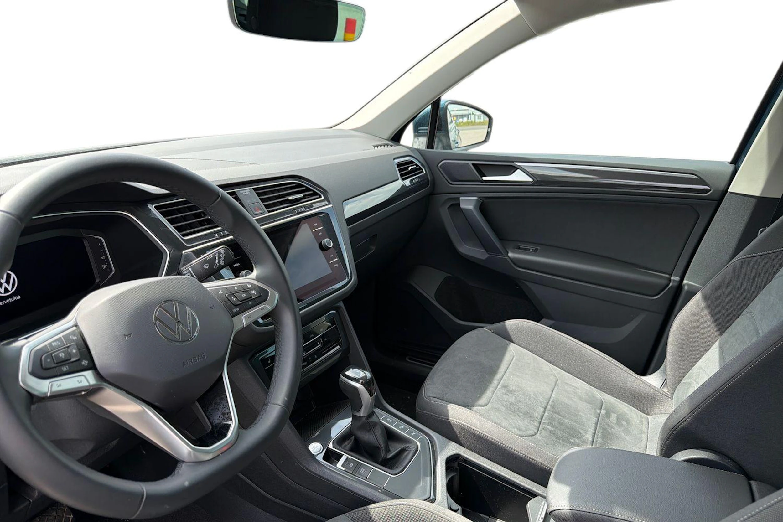 sininen Volkswagen Tiguan 2023 kuva 3.